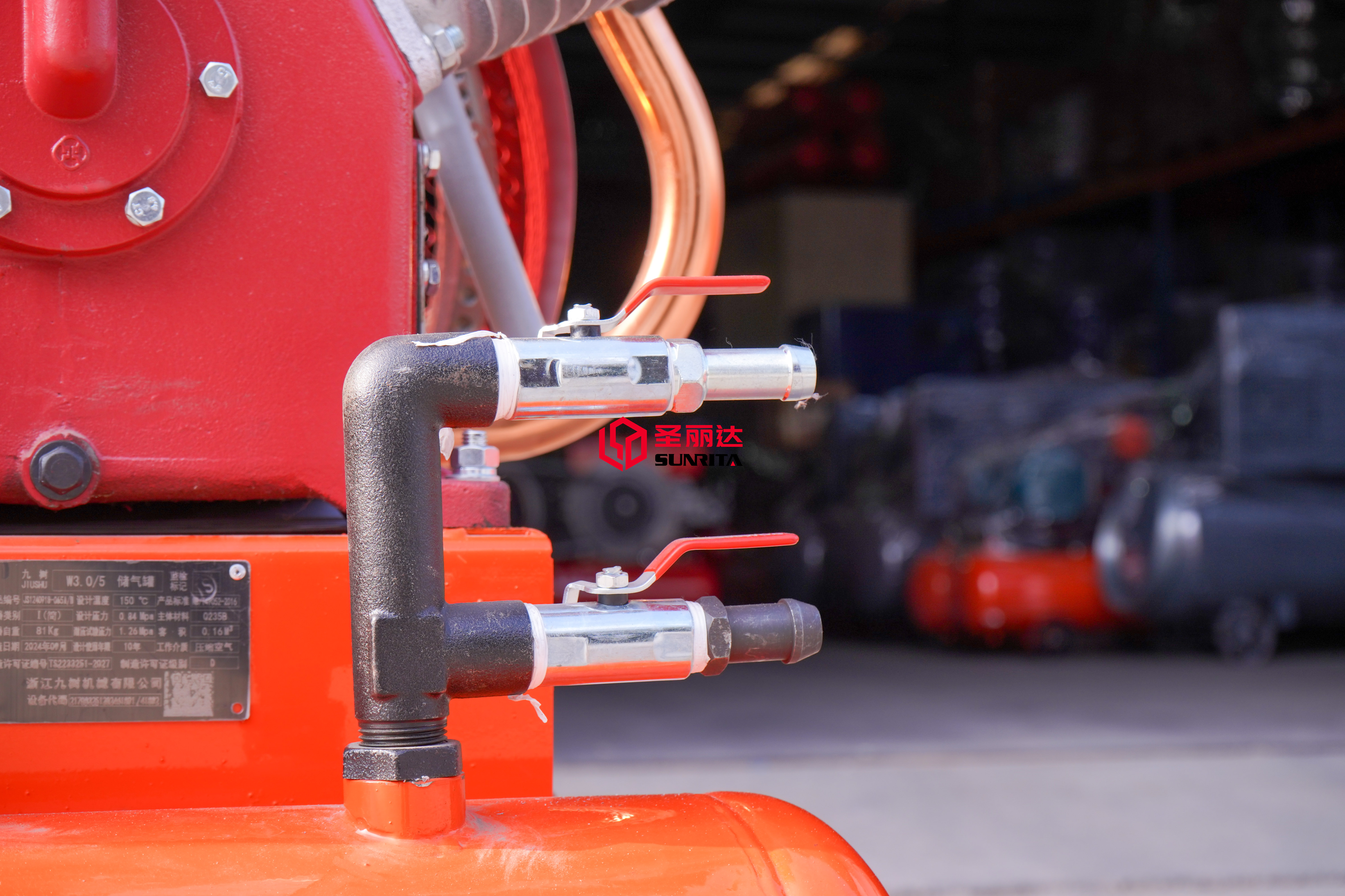 Air compressor (4)